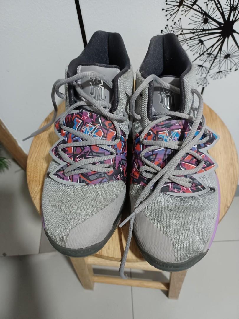 Nike Kyrie 5 rubber shoes (Category: Babies & Kids Fashion) located in Pasig City. Submitted by rokels_locker (Listing ID 1134409472, Image 2). Description: Original Kyrie 5, for kids, with box Size 5.