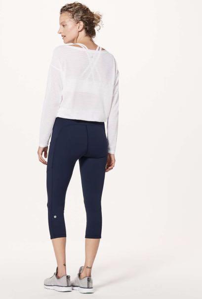Lululemon speed up crop top