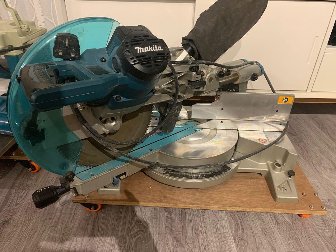 Makita sliding miter/mitre saw 