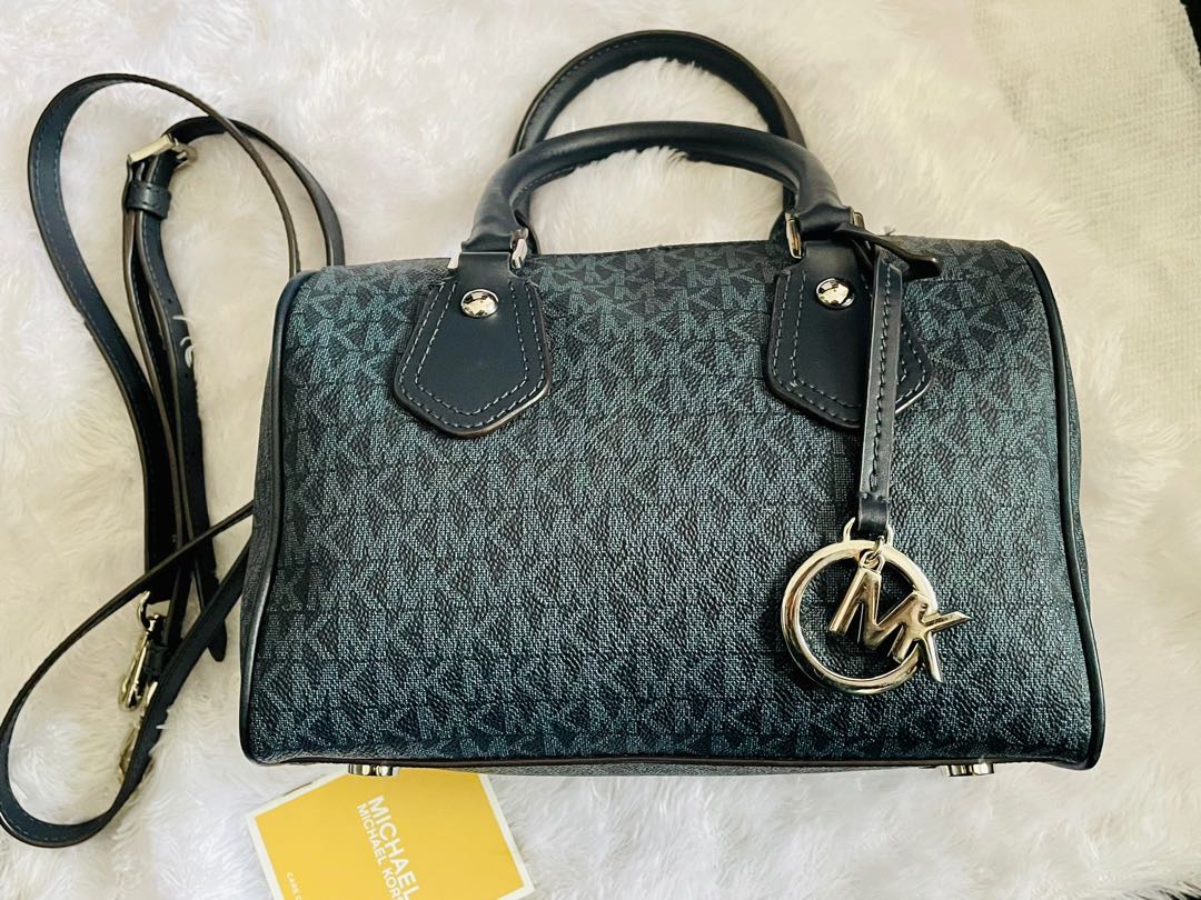 Michael kors aria small hotsell