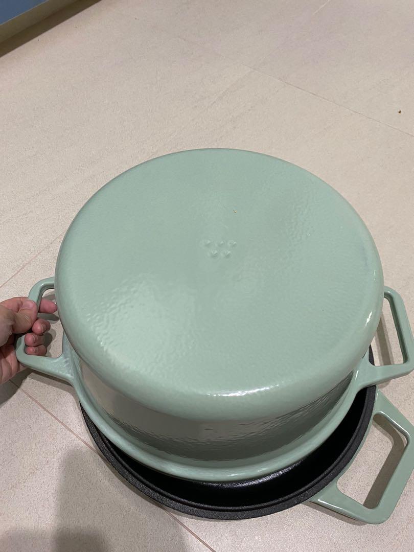 Misen Dutch Oven with grill lid, Furniture & Home Living, Kitchenware