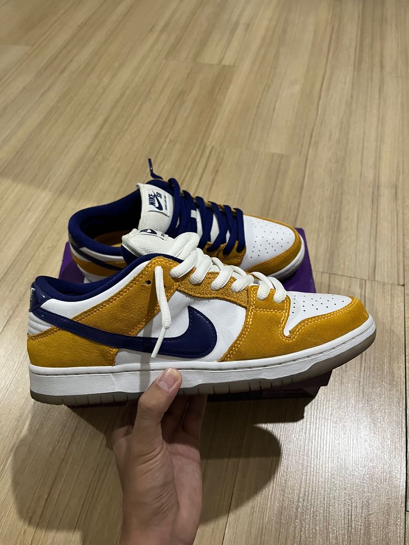 sb dunk laser orange