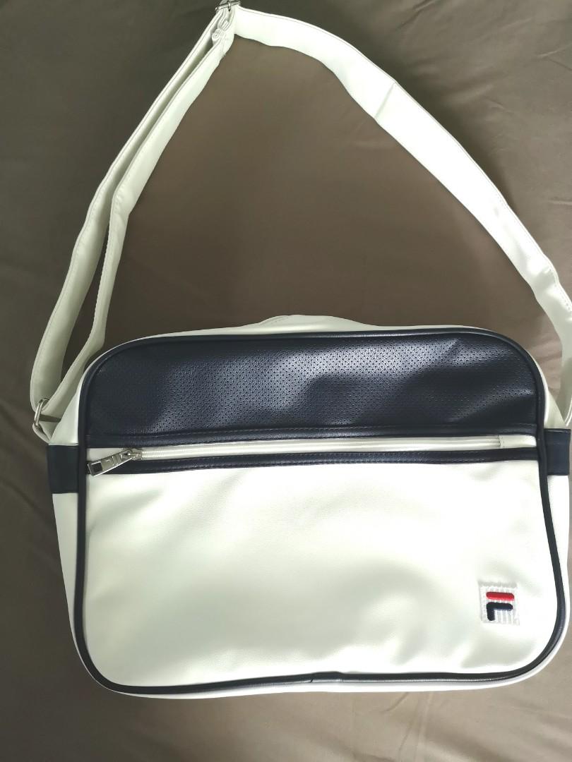 Original FILA bag (Category: Sling Bags) located in Mandaluyong City. Submitted by japs2 (Listing ID 1134370218, Image 2). Description: Original FILA sling bag Immaculate White with dust bag 11x14.5 inches 1200 negotiable Used only twice Mandaluyong area.