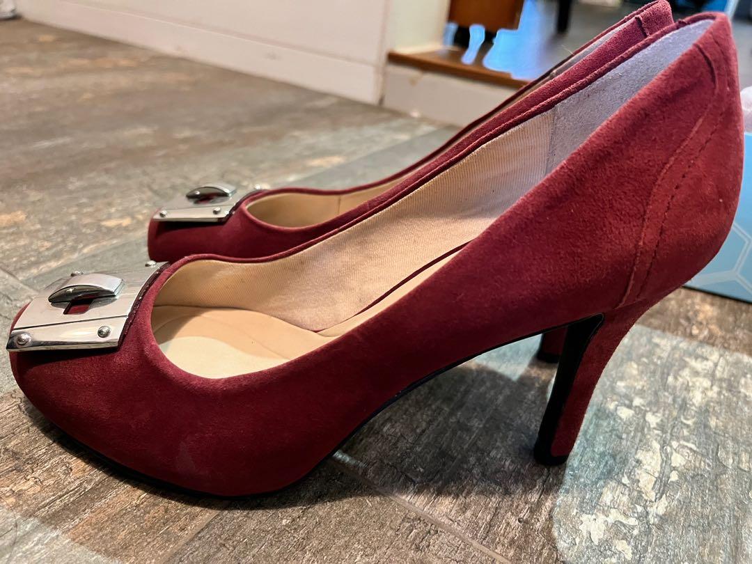 Red heels size 2 clearance