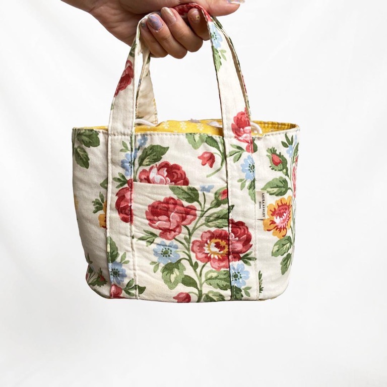 Laura ashley sale handbags outlet