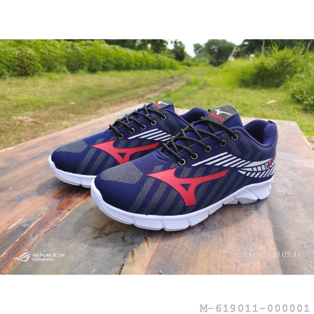 SEPATU MIZUNO MARK RUNING NAVY RED SM002 VAFW 049 COLOUR NAVY RED SIZE 39 40 41 42 43 Silakan menghubungi saya untuk keterangan produk lebih
