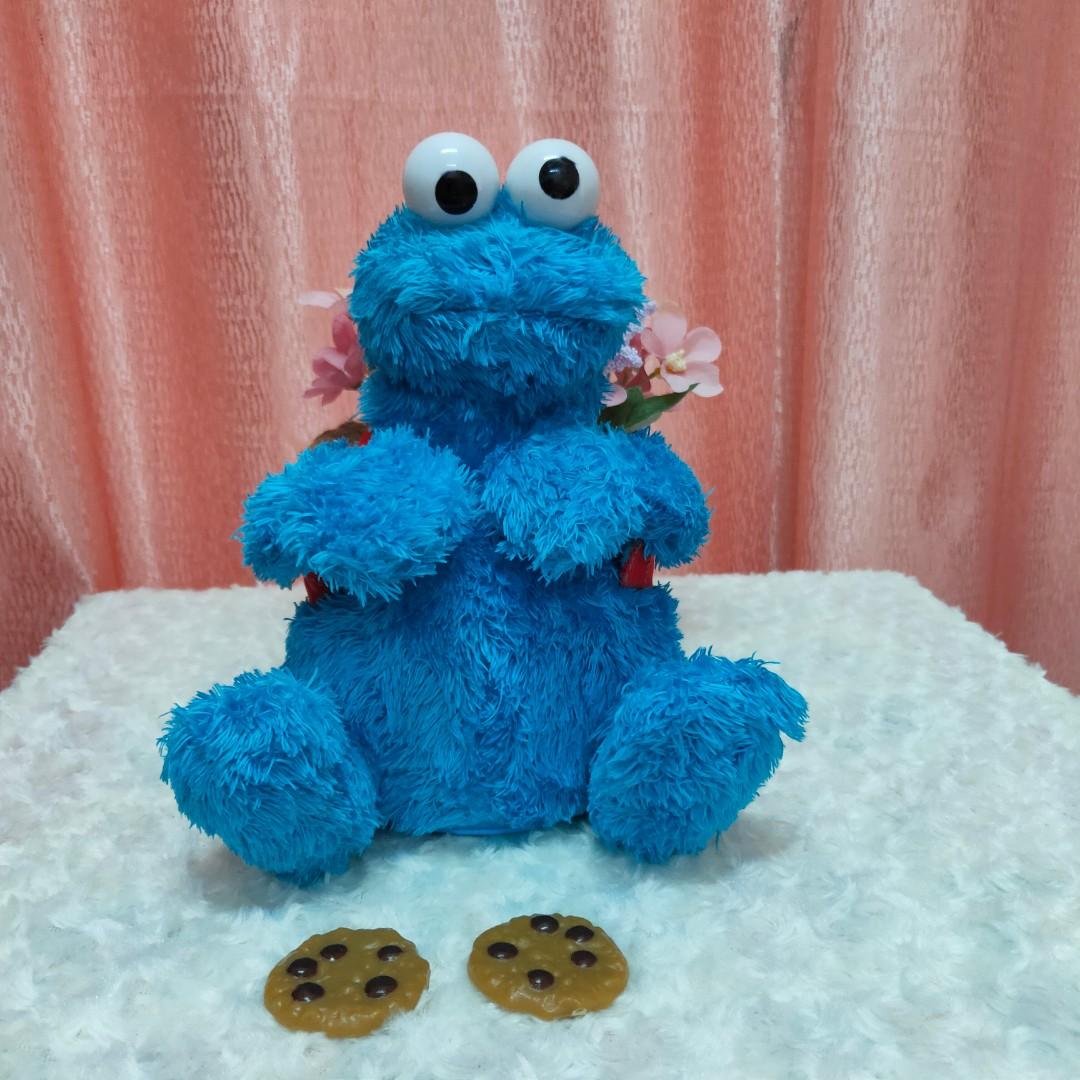 Sesame street count and crunch cookie monster plush discount