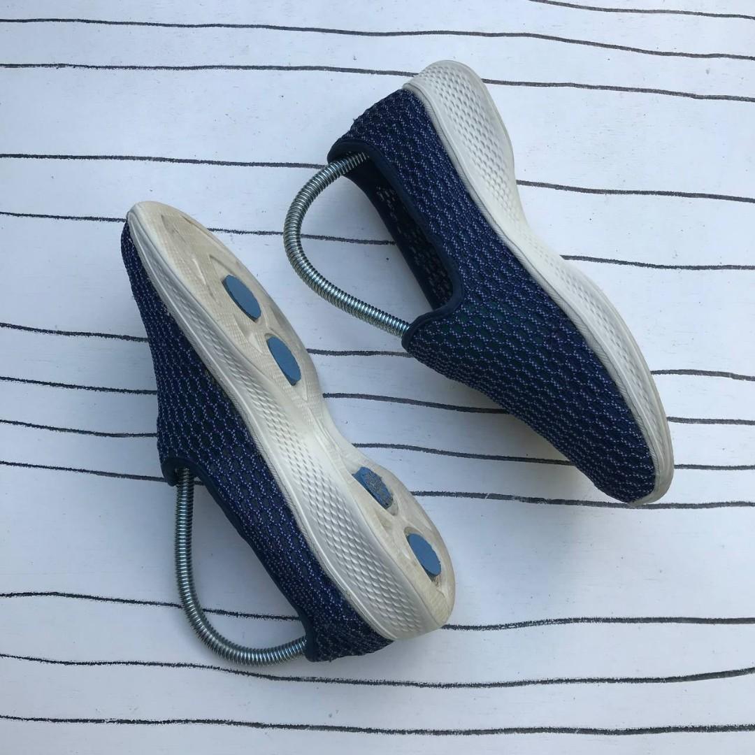 Skechers 0023 top