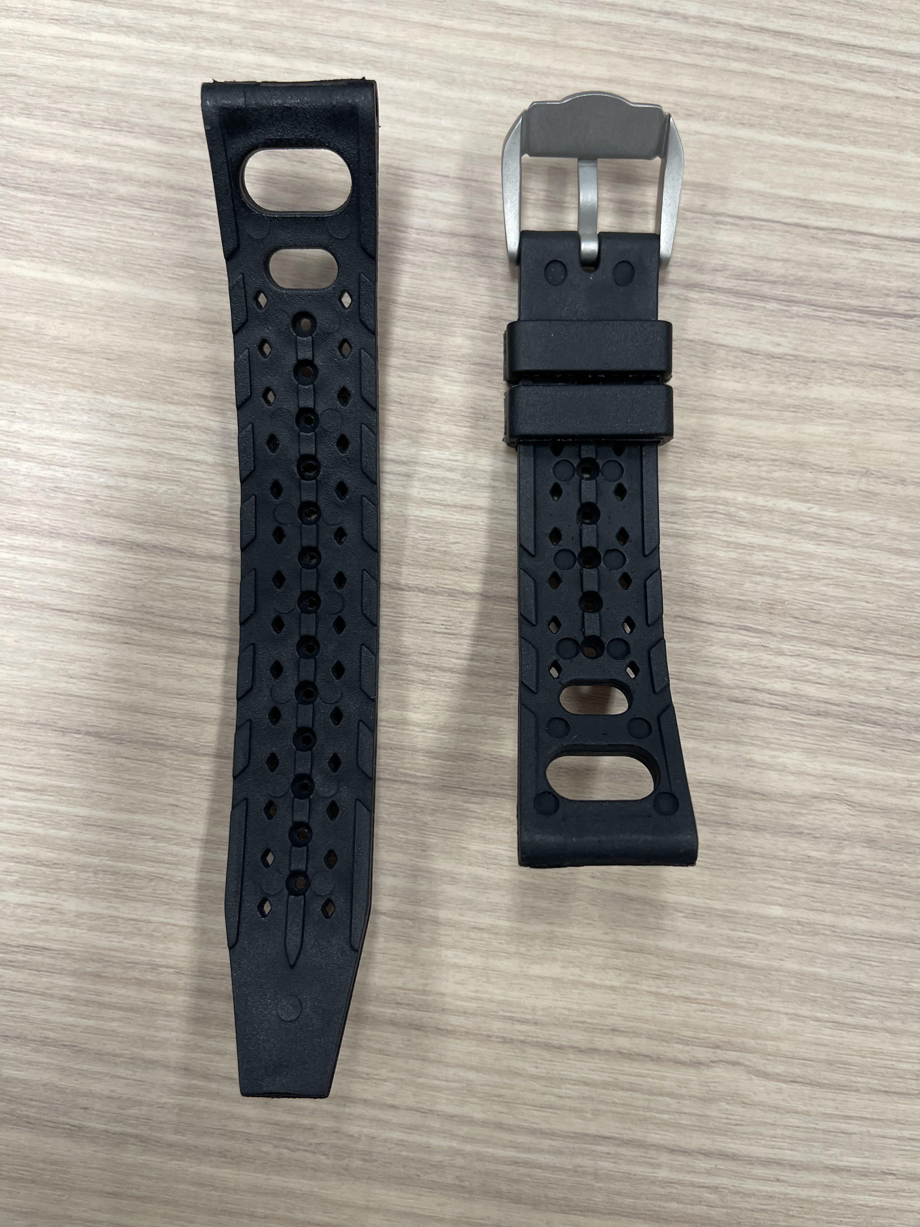 SOLD Squale Tropic Rubber Strap 20mm Men s Fashion Watches