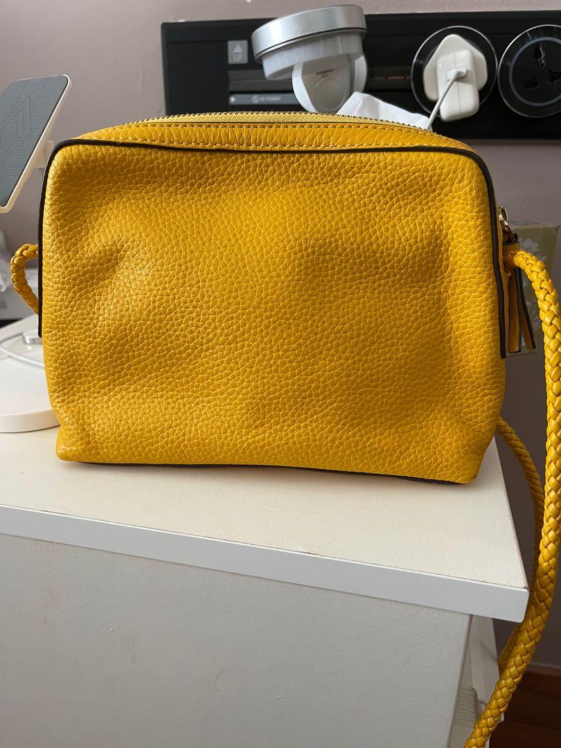 Tory burch 2024 mustard purse
