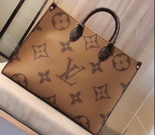 (Category: ) located in . Submitted by kcapparel (Listing ID 1134366887, Image 1). Description: .