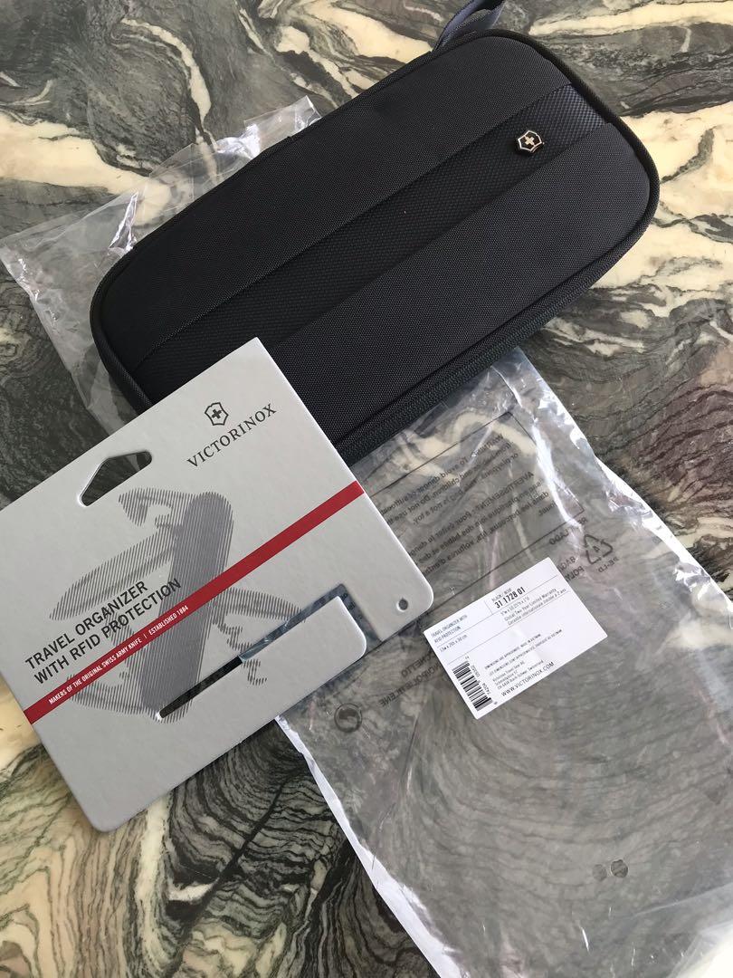 Victorinox Travel Organizer (with RFID protection), Men's Fashion, Bags