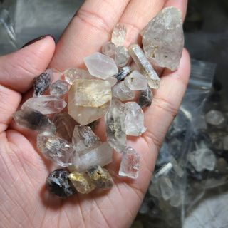 Shining Diamond Crushed Stone 200g 465 (Random)64214533741699110