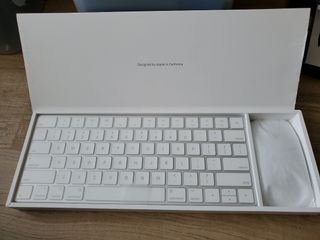 （分類：）位於 。 由 swiftriver.986ec7 提交（商品編號 1134570015，圖片 1）。簡介： 。