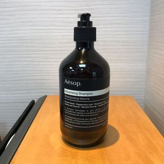 （分類：）位於 。 由 nigo. 提交（商品編號 1134602311，圖片 1）。簡介： 。