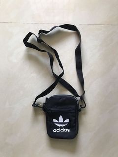 (Category: ) located in . Submitted by jiahao0910 (Listing ID 1134566819, Image 1). Description: .