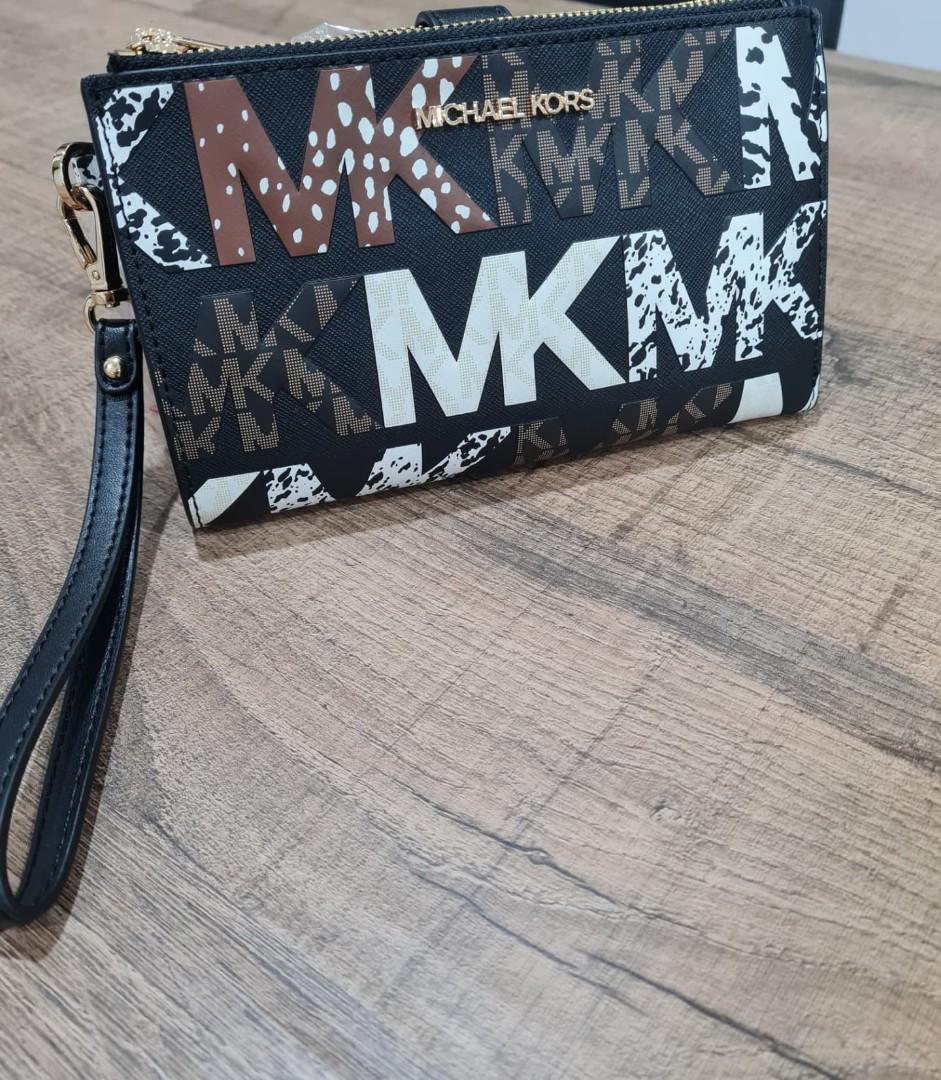 Michael Kors Jet Set Travel Large Phone Case Wristlet Wallet MK Black Multi
