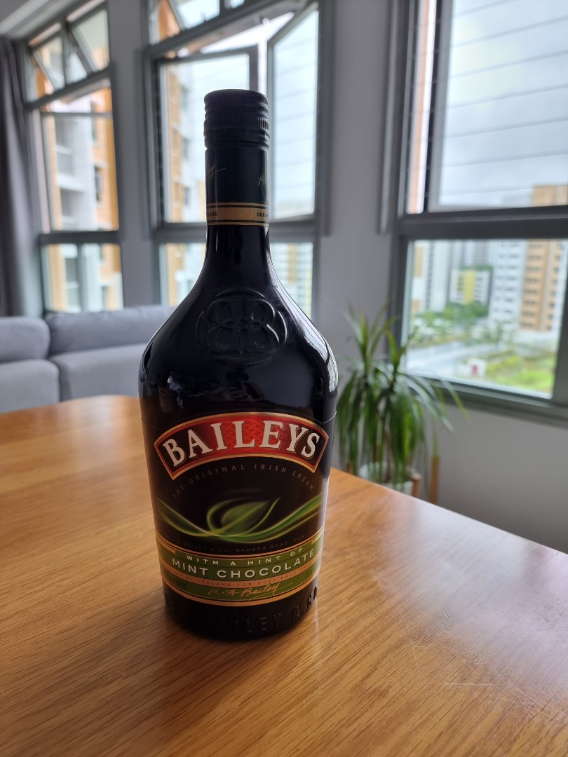 Bailey's Mint Chocolate Irish Cream, Food & Drinks, Alcoholic Beverages