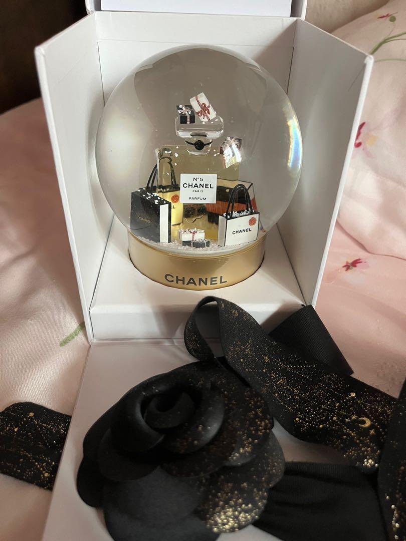 Chanel Snow Globe 2021 Xmas VIP gift, Women's Fashion, Watches