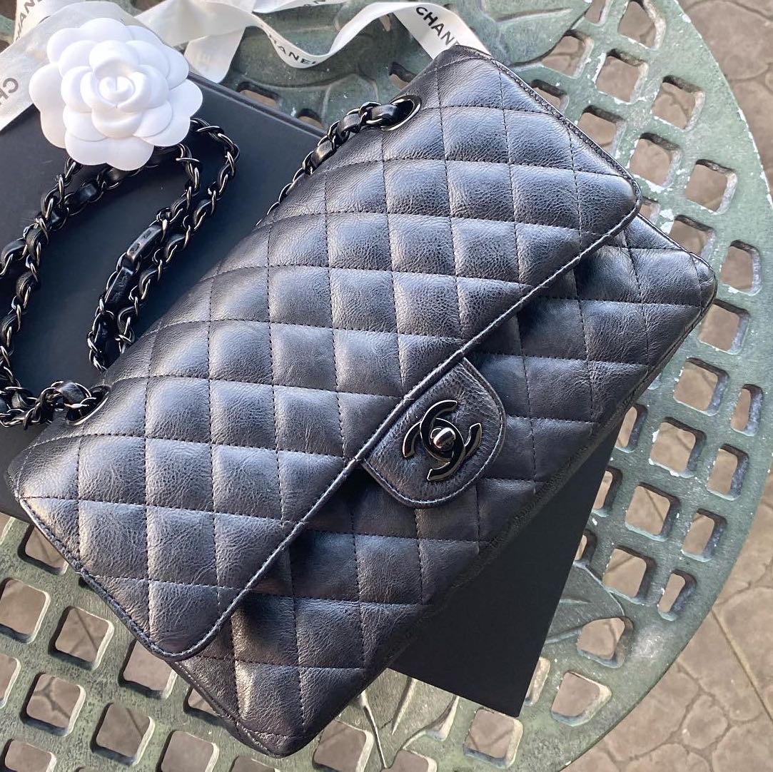 chanel so black caviar