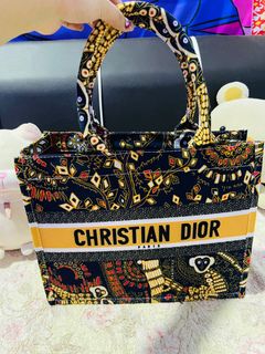 (Category: ) located in . Submitted by bagcollection (Listing ID 1134539194, Image 1). Description: .