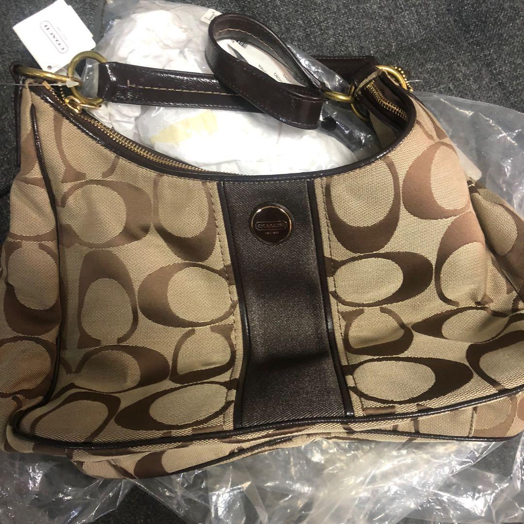Coach Sis Conv Bag, Luxury, Bags & Wallets on Carousell