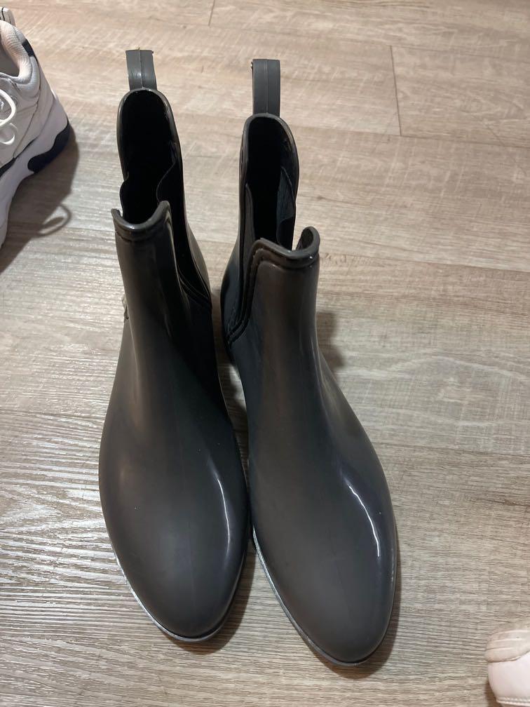 mens grey walking boots