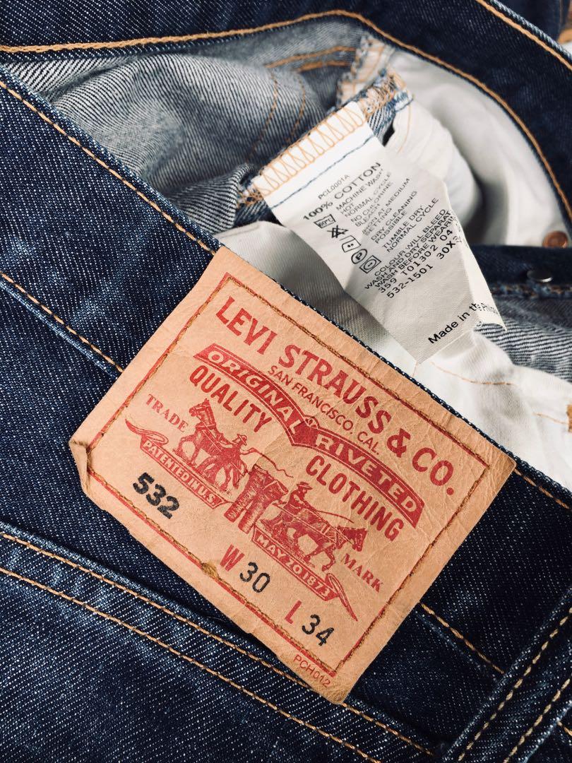 LEVI'S 532 jeans regularfit denim, Fesyen Pria, Pakaian , Bawahan di  Carousell