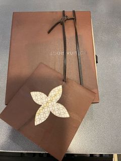 （分類：）位於 。 由 ariel_am 提交（商品編號 1134558886，圖片 1）。簡介： 。