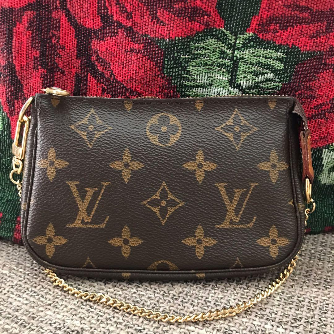 LV Mini Pochette with Gold Chain Sling, Luxury, Bags & Wallets on Carousell