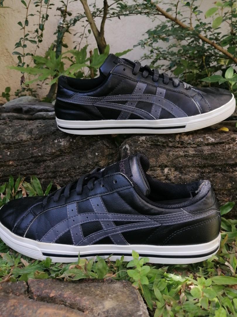 ORIGINAL UNISEX ASICS LEATHER TYPE SHOES (Category: Sneakers) located in San Fernando. Submitted by splyd (Listing ID 1134542917, Image 3). Description: ASICS LEATHER TYPE RARE 🔥🥵 NO CRACK LEATHER LIKE NEW 💯 📎rubber lace (1 missing strip) 📎EUR 39.5 - 25cm (US 6 on tag but can be worn by US 8-8.5) 📎UNISEX.