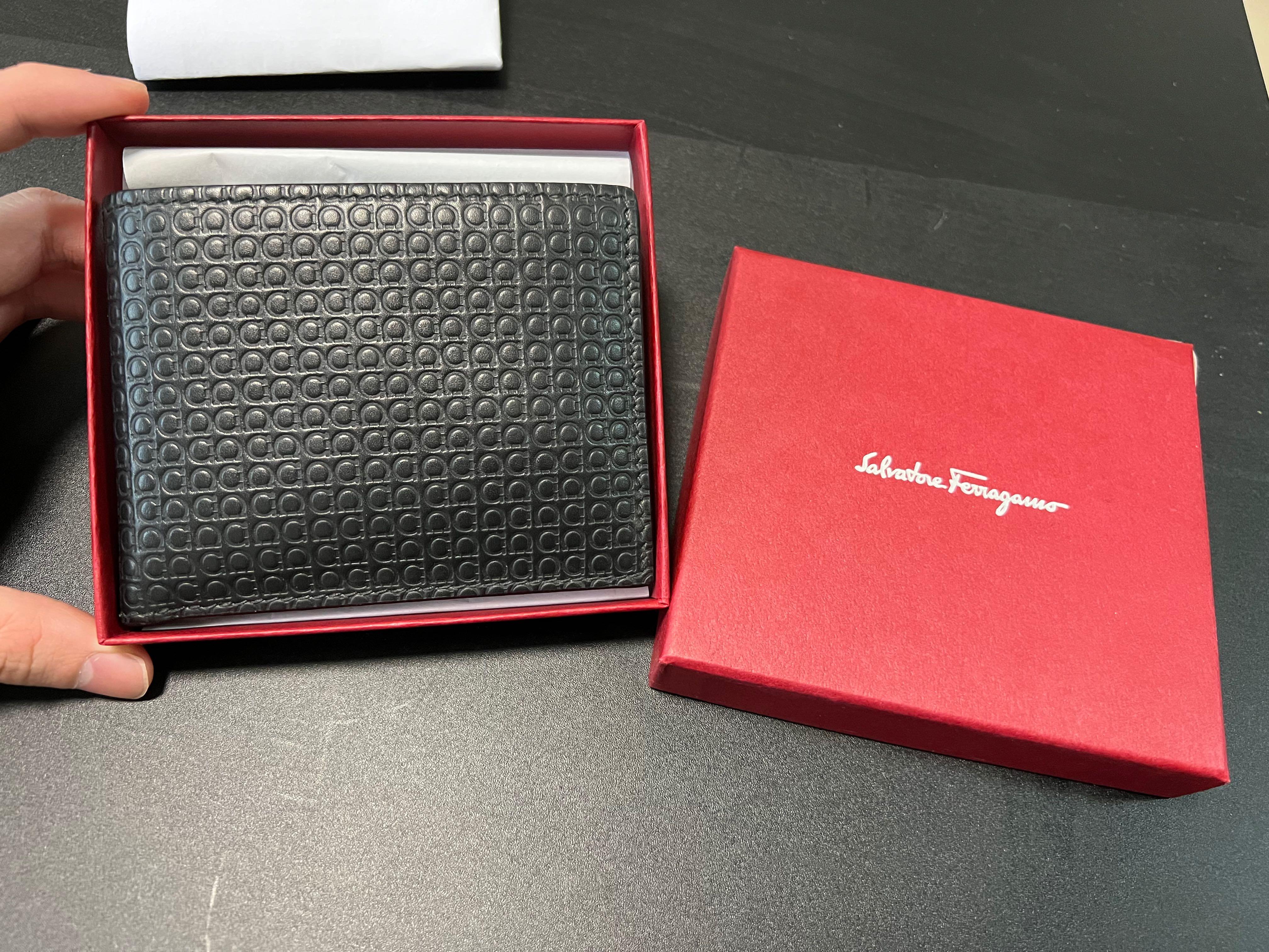ferragamo slim wallet
