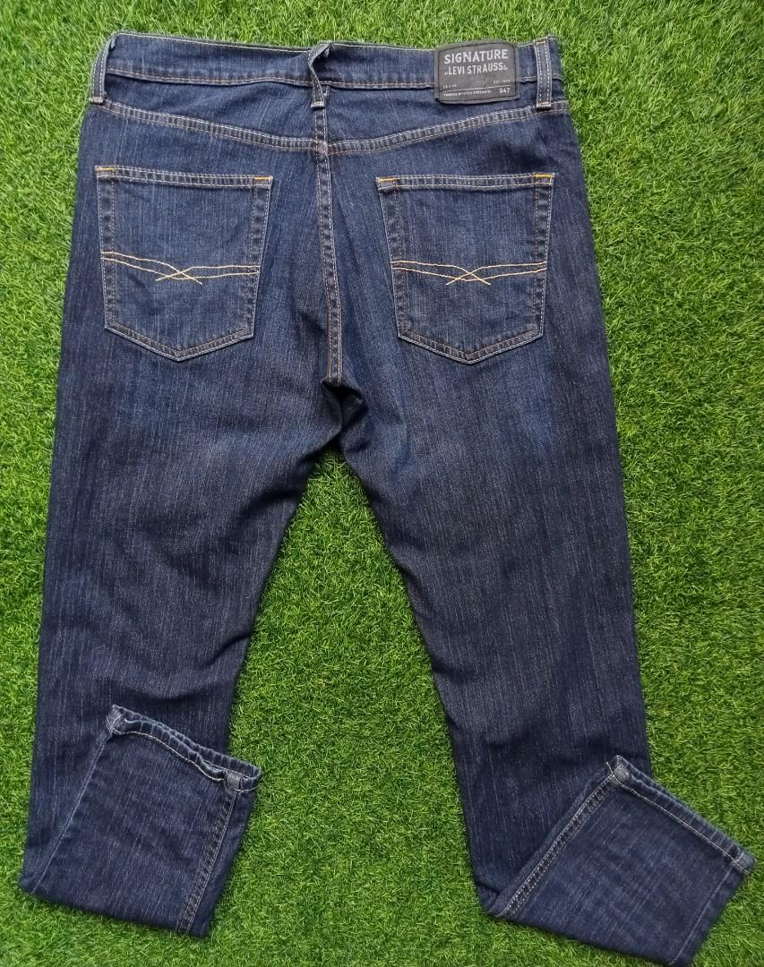 Signature levi deals strauss slim straight