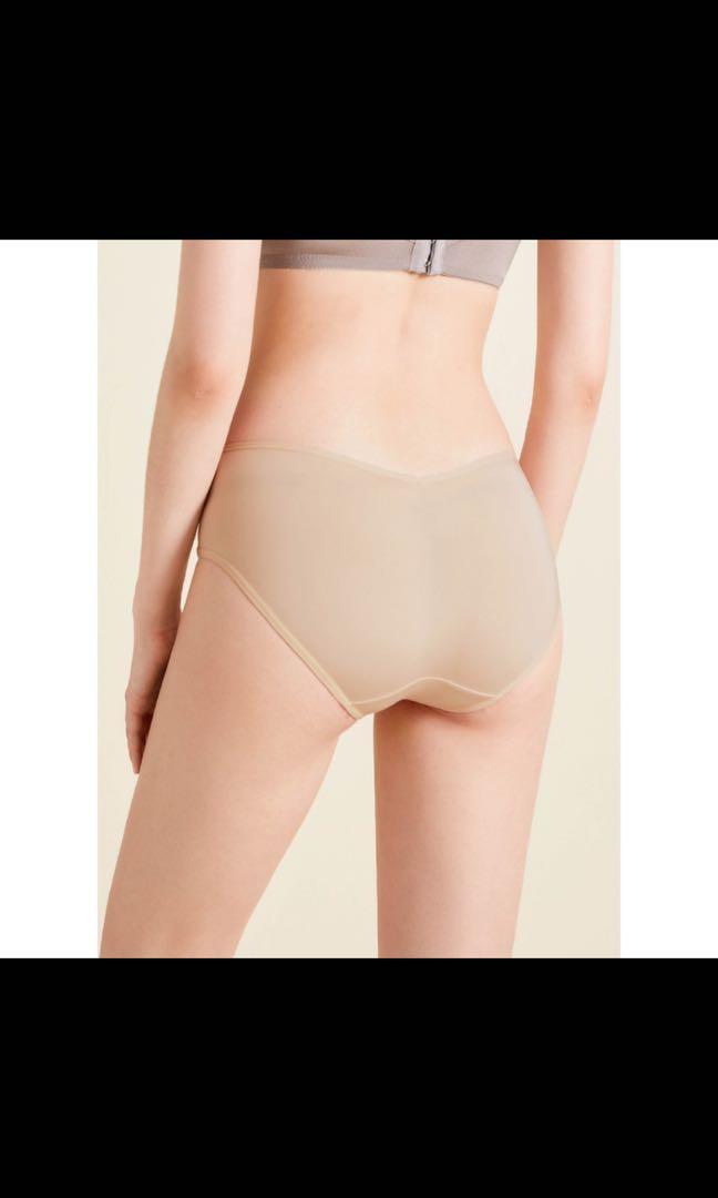 Sorella Plus size bra (C90 // C40 & D90 // D40), Women's Fashion, New  Undergarments & Loungewear on Carousell