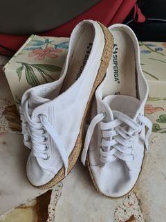 (Category: ) located in . Submitted by minyi.ng89mn (Listing ID 1134565297, Image 1). Description: .