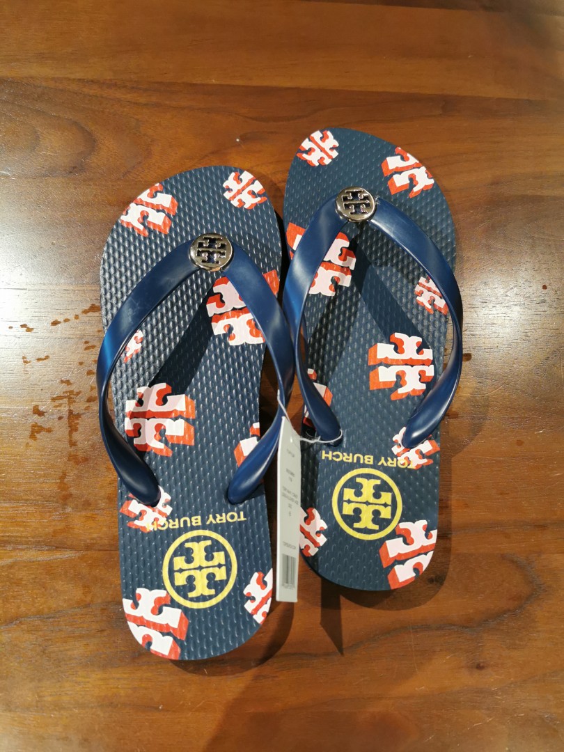 Tory burch flip flops Women s Fashion Footwear Flipflops and