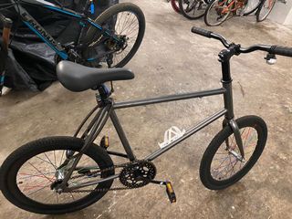 (Category: ) located in . Submitted by dennis018653 (Listing ID 1134608806, Image 1). Description: .