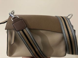 （分類：）位於 。 由 kisokiso 提交（商品編號 1129483106，圖片 1）。簡介： 。