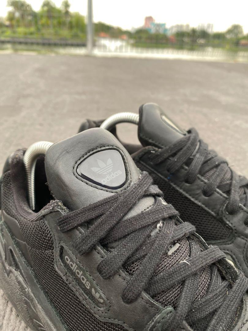 Falcon triple black discount