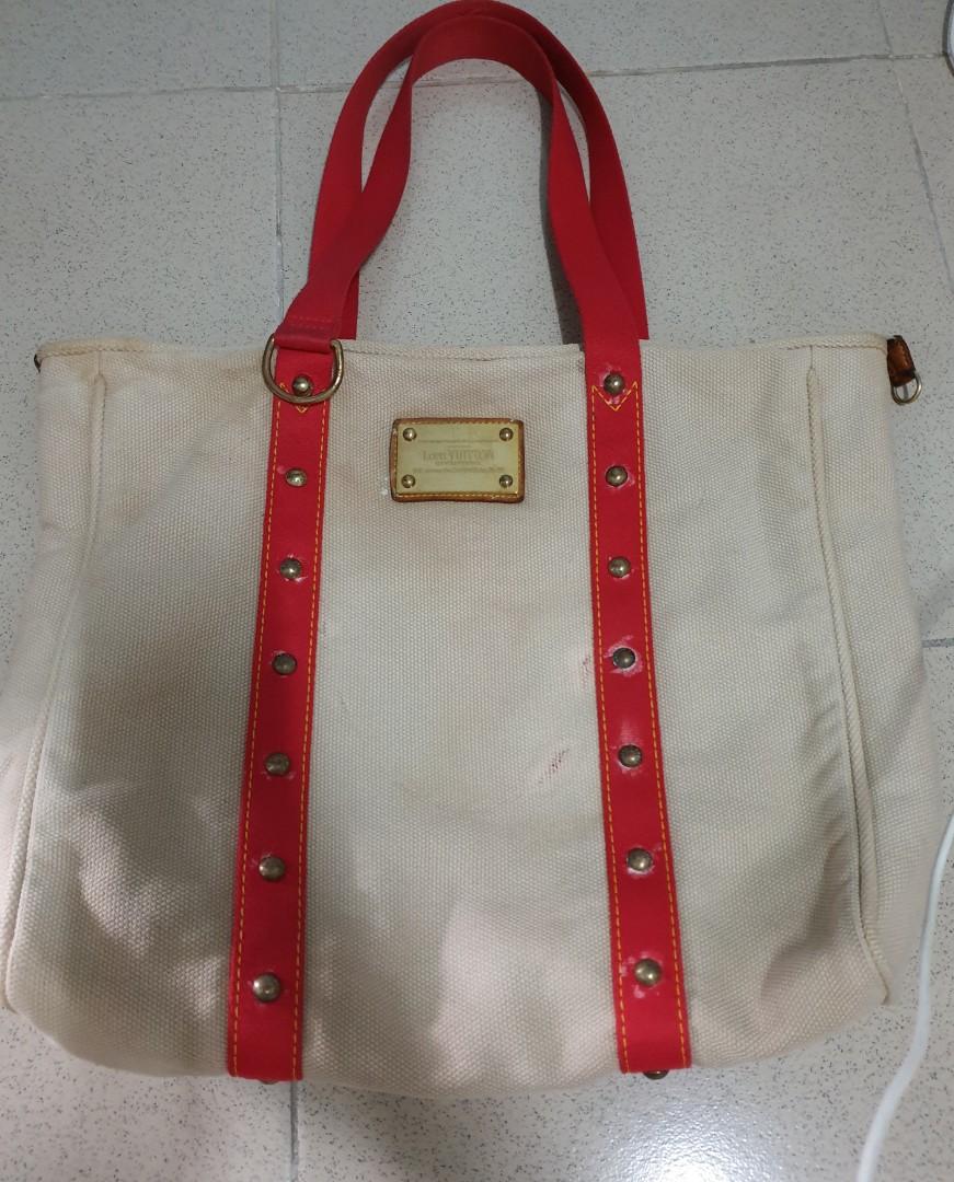 Authentic Louis Vuitton limited edition beige canvas antigua cabas GM bag (Category: Luxury Bags & Wallets) located in Rosales. Submitted by k.dee (Listing ID 1129532607, Image 2). Description: please see attached photo for flaws.