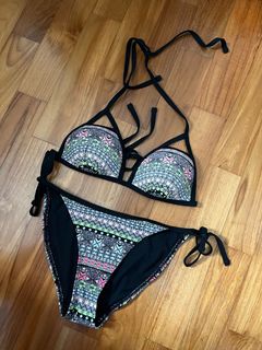 (Category: ) located in . Submitted by bunniberries (Listing ID 1129481373, Image 1). Description: .