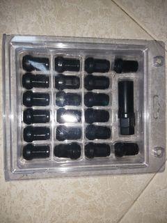 Black Lug Nut