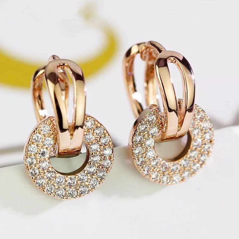 Classy Stud Earring