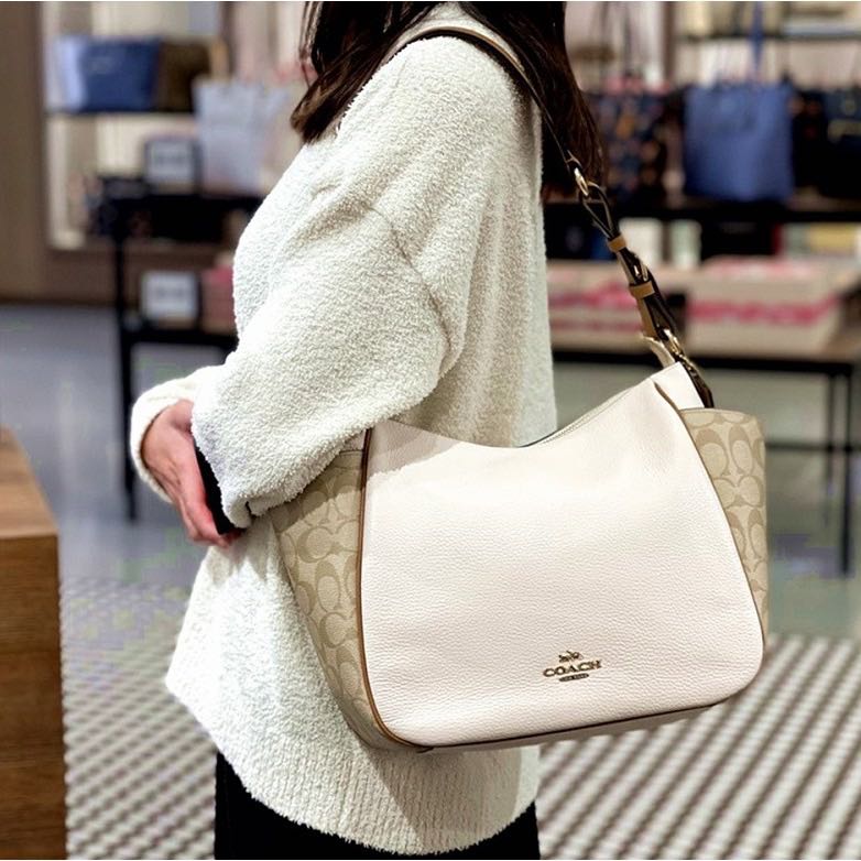 Coach Bag (harga nett), Barang Mewah, Tas & Dompet di Carousell