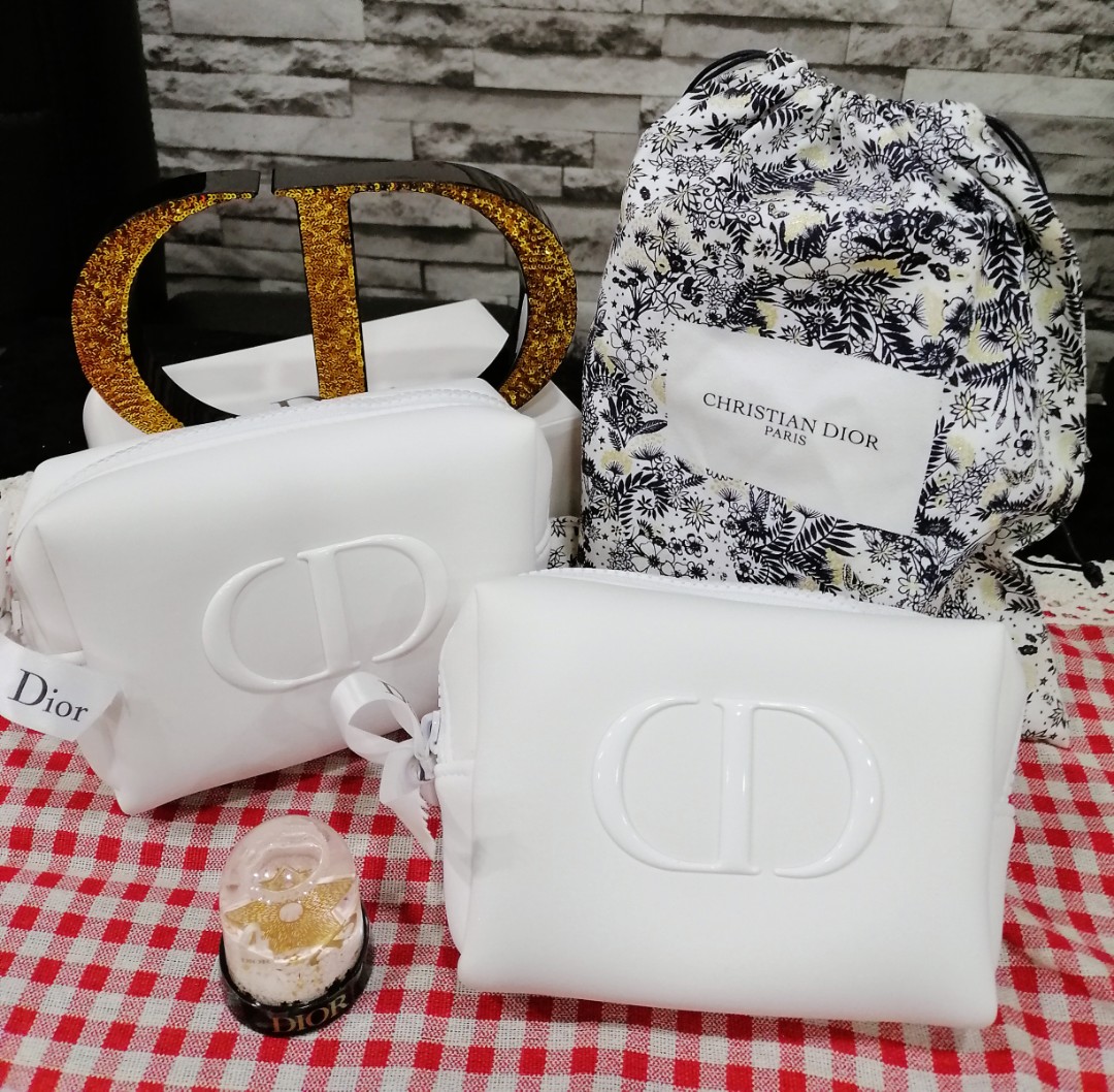 Dior white pouch store
