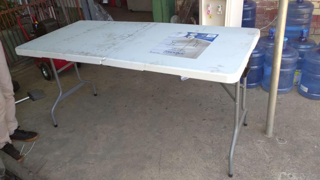 Enduro Folding Table with Wheels, Furniture & Home Living, Outdoor