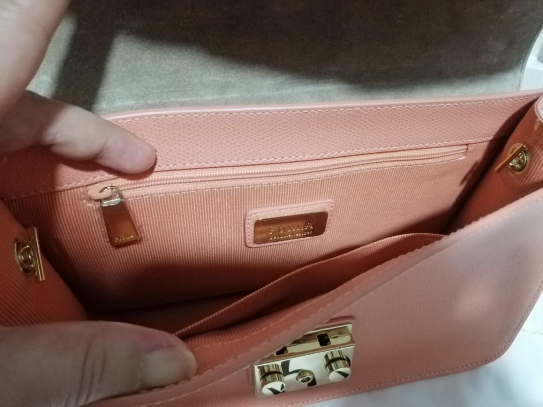 FURLA METROPOLIS Shoulder Bag