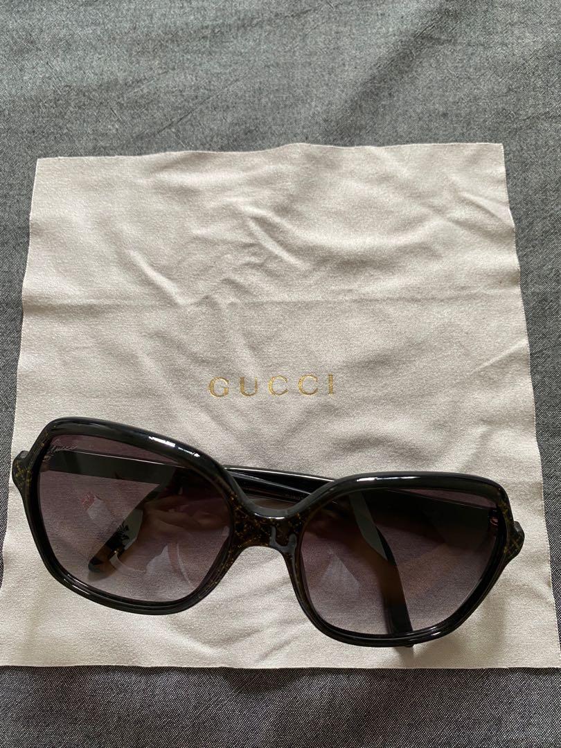 Gucci microfiber cloth deals