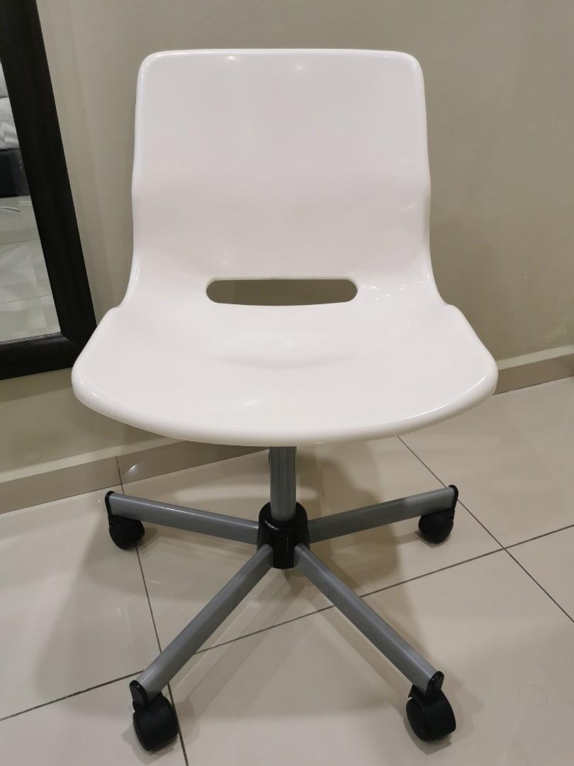 IKEA Snille Swivel Chair Office Home (5) mustgo, Furniture & Home