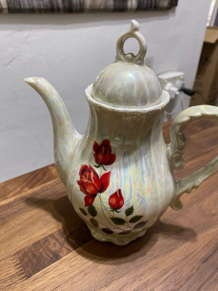 Japan made Teapot Set, Hobbies & Toys, Memorabilia & Collectibles